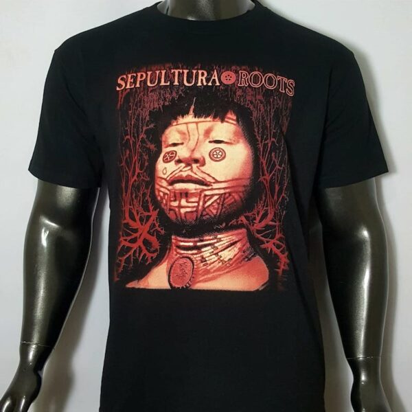 polera manga corta sepultura roots
