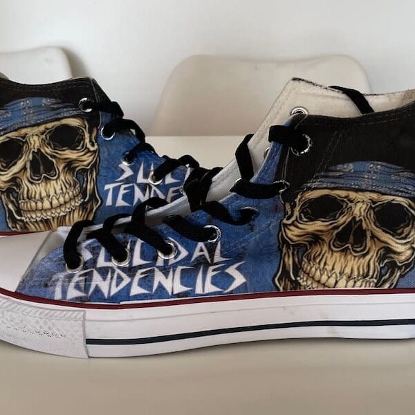 zapatilla suicidal tendencies