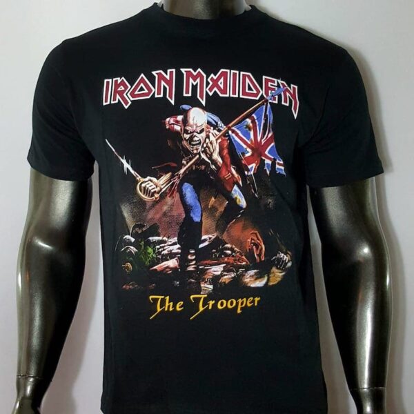 polera manga corta iron maiden the trooper