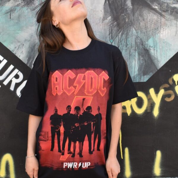 polera ac/dc power up