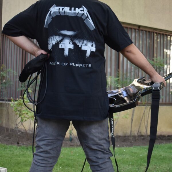 polera metallica master of puppets
