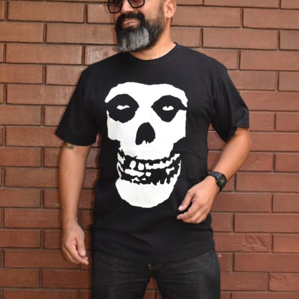 polera misfits skull