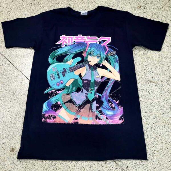 polera hartsune miku bajo