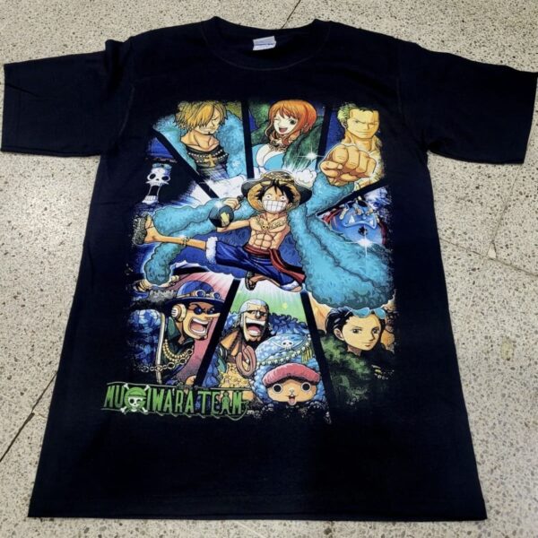 polera manga corta color negro one piece