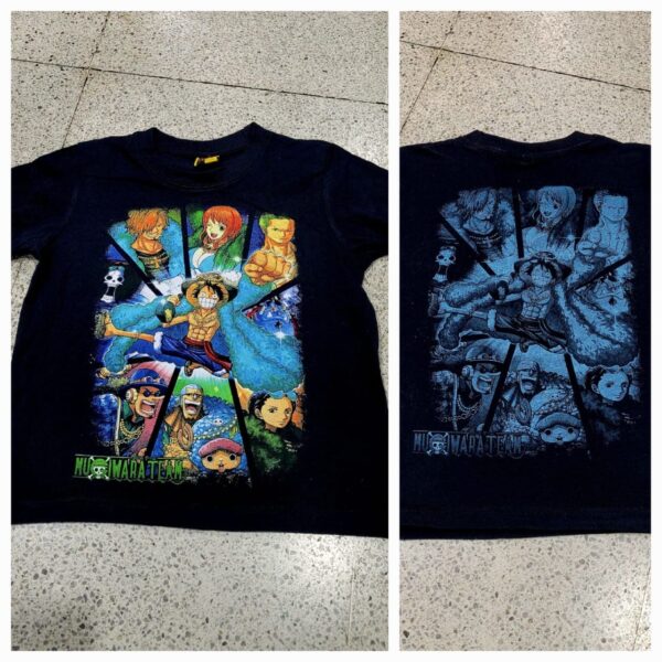 polera manga corta color negro niño one piece